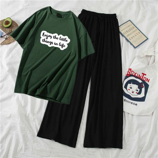 GREEN TEE WITH ENJOY THE LITTLE THINGS BLACK FLAPPER